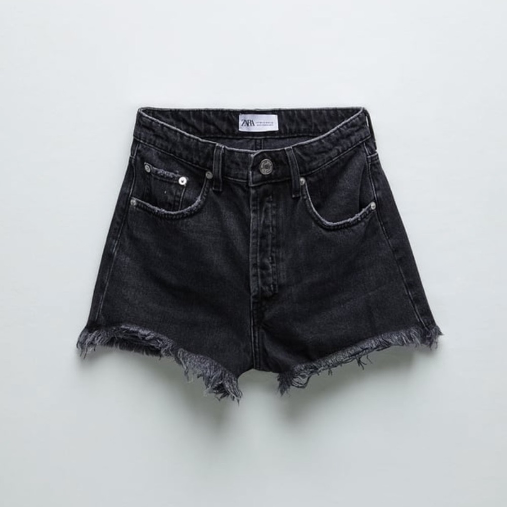 Zara Frayed High Rise Denim Shorts
